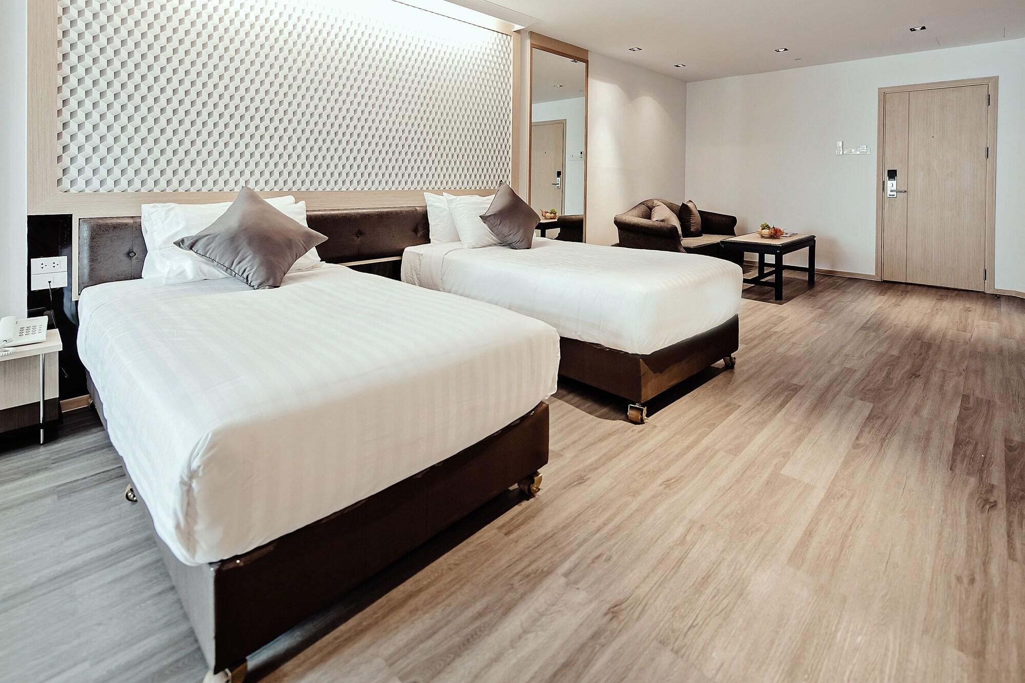 Three Sukhumvit Hotel Bangkok Buitenkant foto