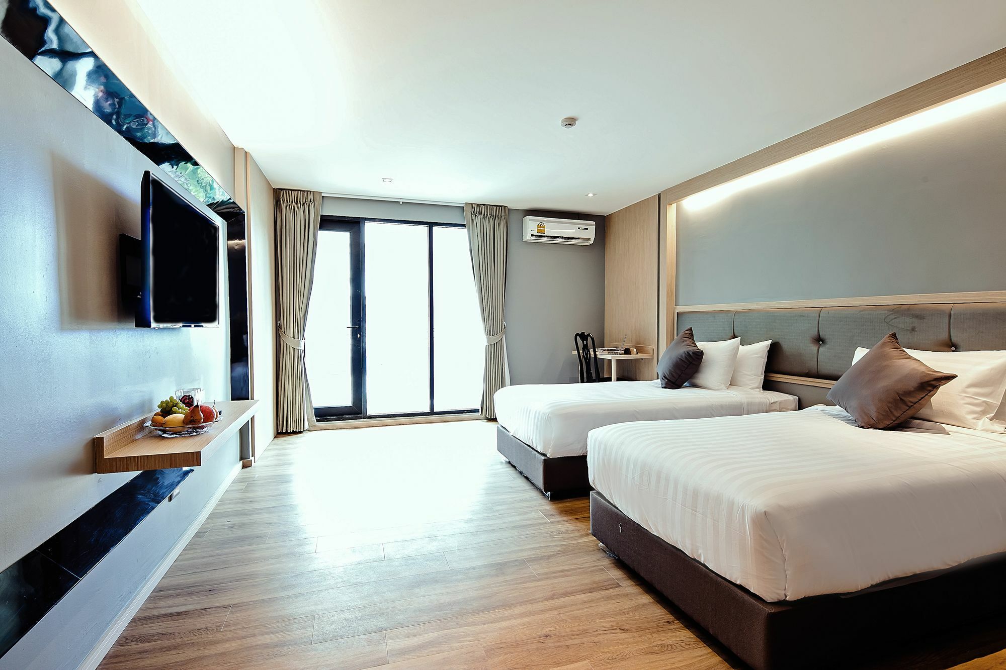 Three Sukhumvit Hotel Bangkok Buitenkant foto