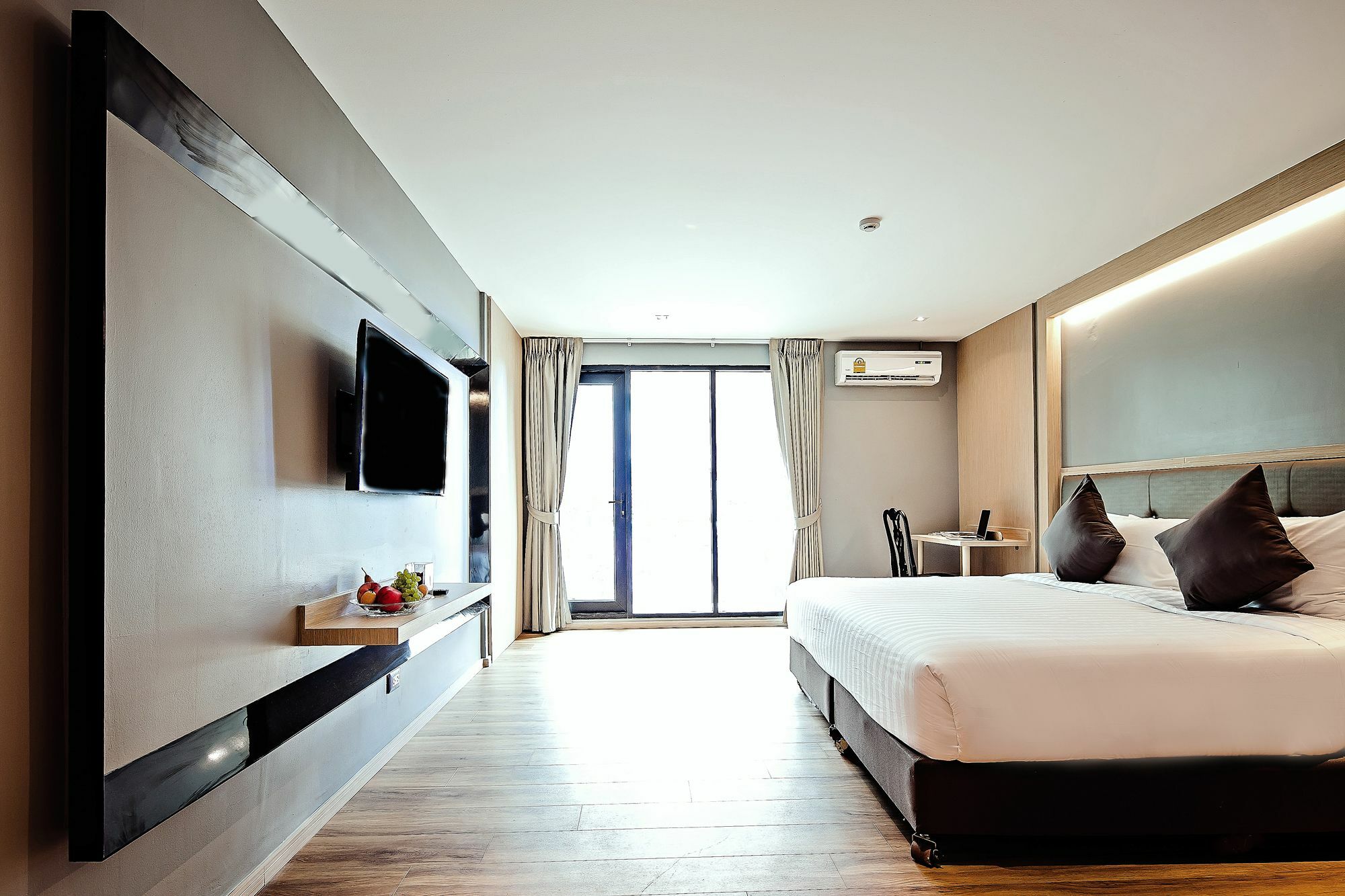 Three Sukhumvit Hotel Bangkok Buitenkant foto